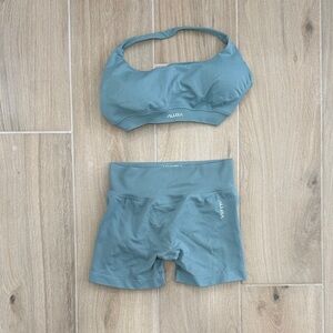 Alura Women's Sage Green Sports Bra & Shorts Set